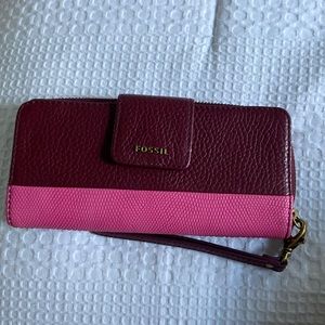 Fossil wallet